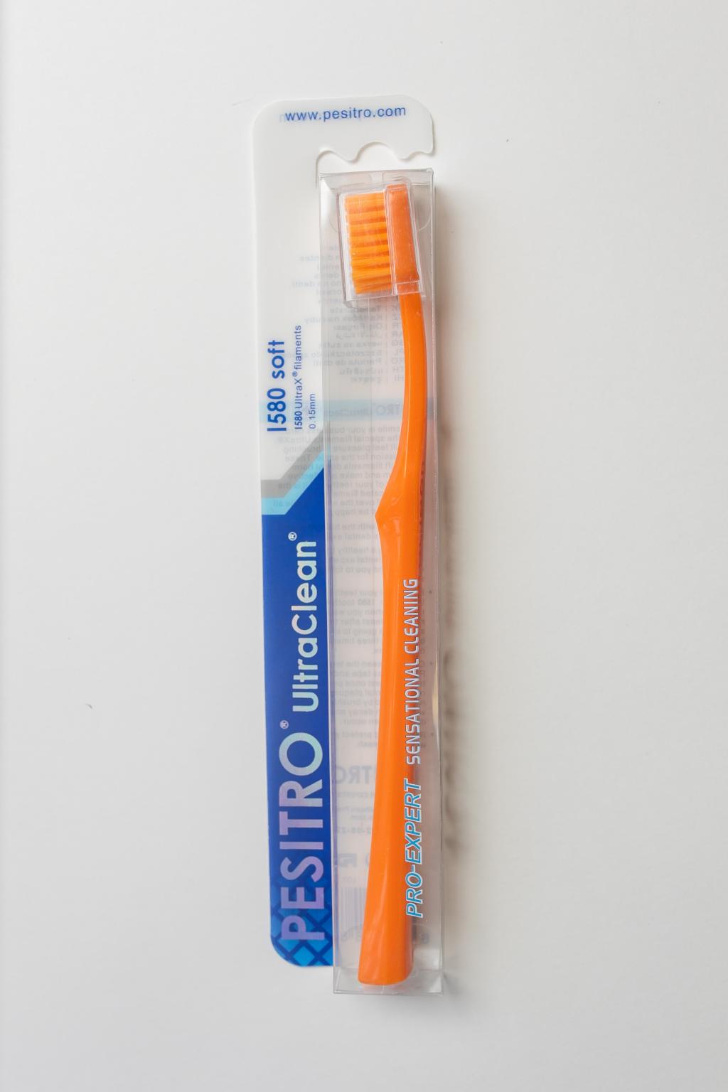 Зубная щетка UltraClean Soft 