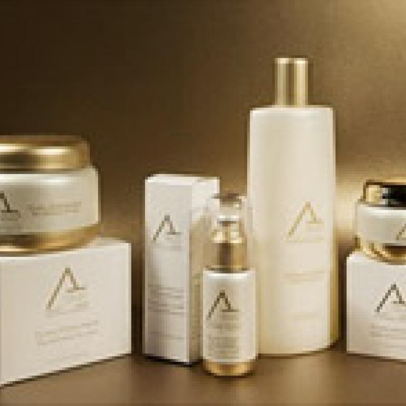 Клиника Kraftway (Крафтвэй) представляет люксовую косметику ABANO TERME на основе гипертермальных грязей знаменитого одноименного итальянского курорта